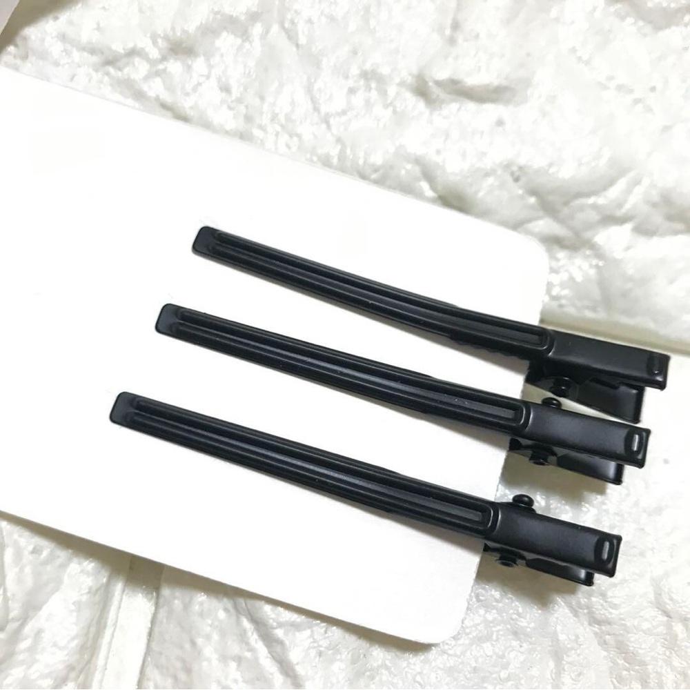 Chanel Black Hair Clips - Picture 3 of 5